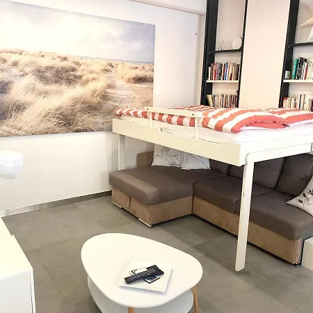 Appartement Loft Au Calme En Plein Centre De Golfe-juan Vallauris