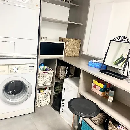 Loft Au Calme En Plein Centre De Golfe-juan Appartement